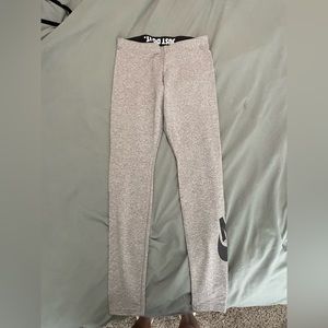 Grey Nike leggings